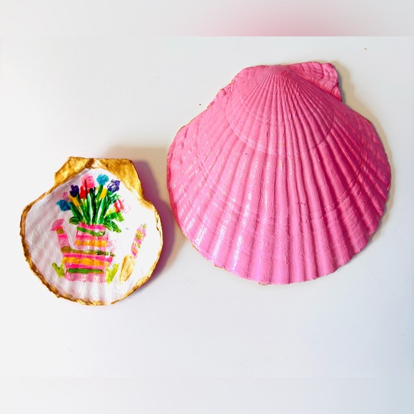Handmade “mommy & Me” Shell Ring Dish Pair With Handpainted Design - Picture 8 of 11